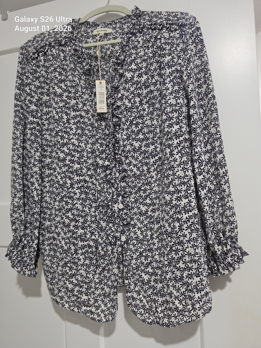 Women’s Black & White Floral Button-Up Blouse